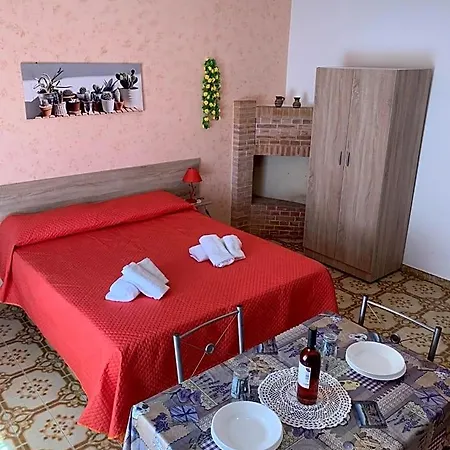 La Scalinata 2 Bed & Breakfast 3*